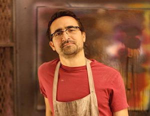 “FUNCTIONAL ART ON A HUMAN SCALE” Vincent and Jessie Leman of Dust & Ashes Productions Inc. launched a marriage, then a business.